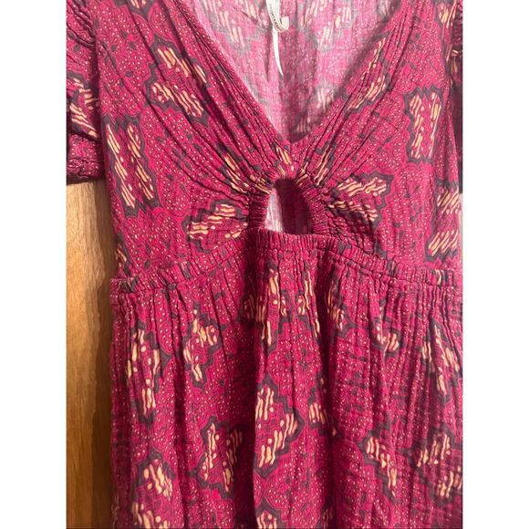 Anthropologie V-Neck Keyhole Puffed Sleeve Baby Doll Mini Dress Burgundy Small - Picture 3 of 6